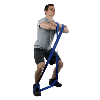 Ejercicios terapéuticos con banda elástica Multigrip azul. Ideal para kinesiologia